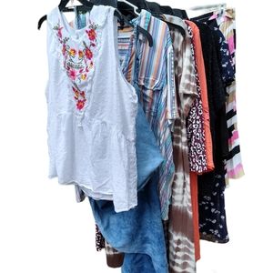 Women's 11 piece ! Sz 18/22 & 2x "Not so mystery lot "